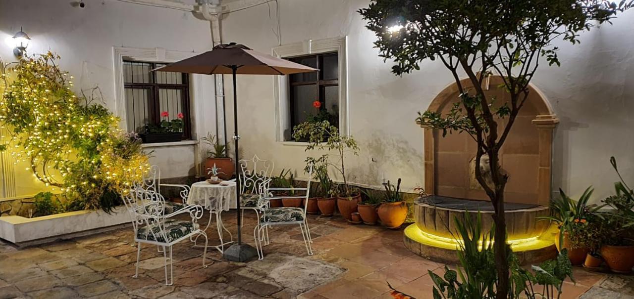 Ajayu Sucre Hotel Bagian luar foto